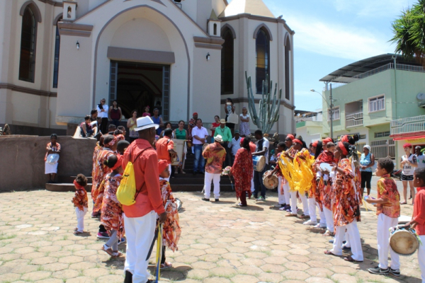 Prefeitura e Paróquia Nossa Senhora do Carmo realizam no próximo domingo o III Encontro de Congado