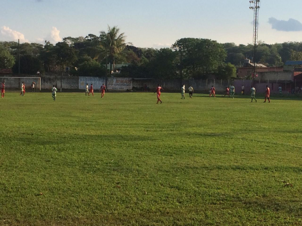 Mais uma rodada do Campeonato Municipal de Futebol Amador acontece no estádio Batistão