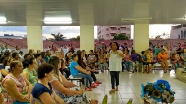 Professores e Pais do &quot;João Batista&quot; participam de palestra &quot;  A importância da família na escola&quot;