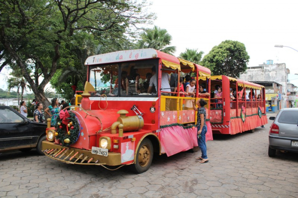 Recreação na Praça promovida pela Prefeitura foi um sucesso