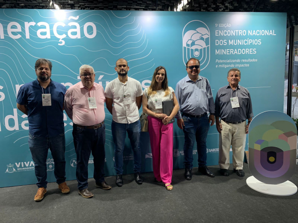 Município de Pains marca presença no V Encontro Nacional de Municípios Mineradores